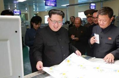 金正恩實地考察蒲公英作業(yè)本工廠 高度認可人性化實用設計理念